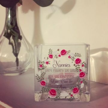 Image of Personalised Floral Wreath Glass Tealight Holder