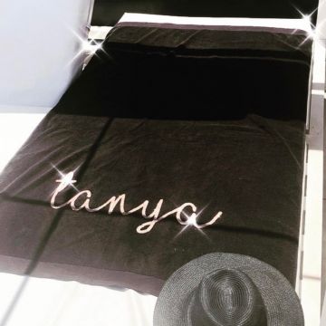 Personalised Vinyl Holiday Beach Towel - Large Black (95cm x 155cm)