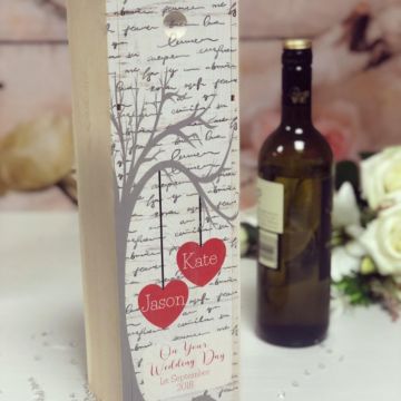Image of personalised wedding wine box