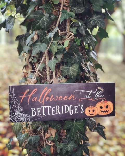 Image of personalised halloween sign
