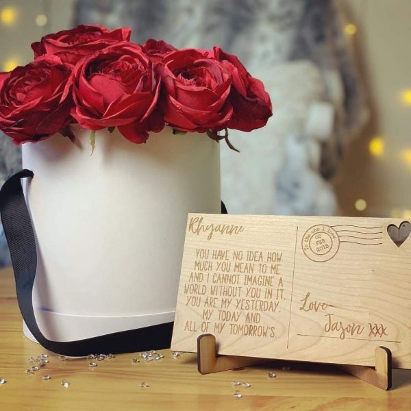 Everlasting Love Rose Box with engraved post card
