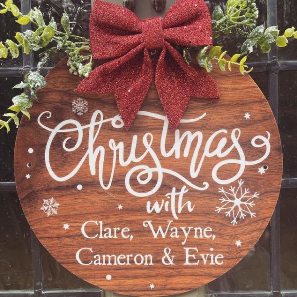 Christmas Wreath Sign - Wooden with Red Bow 